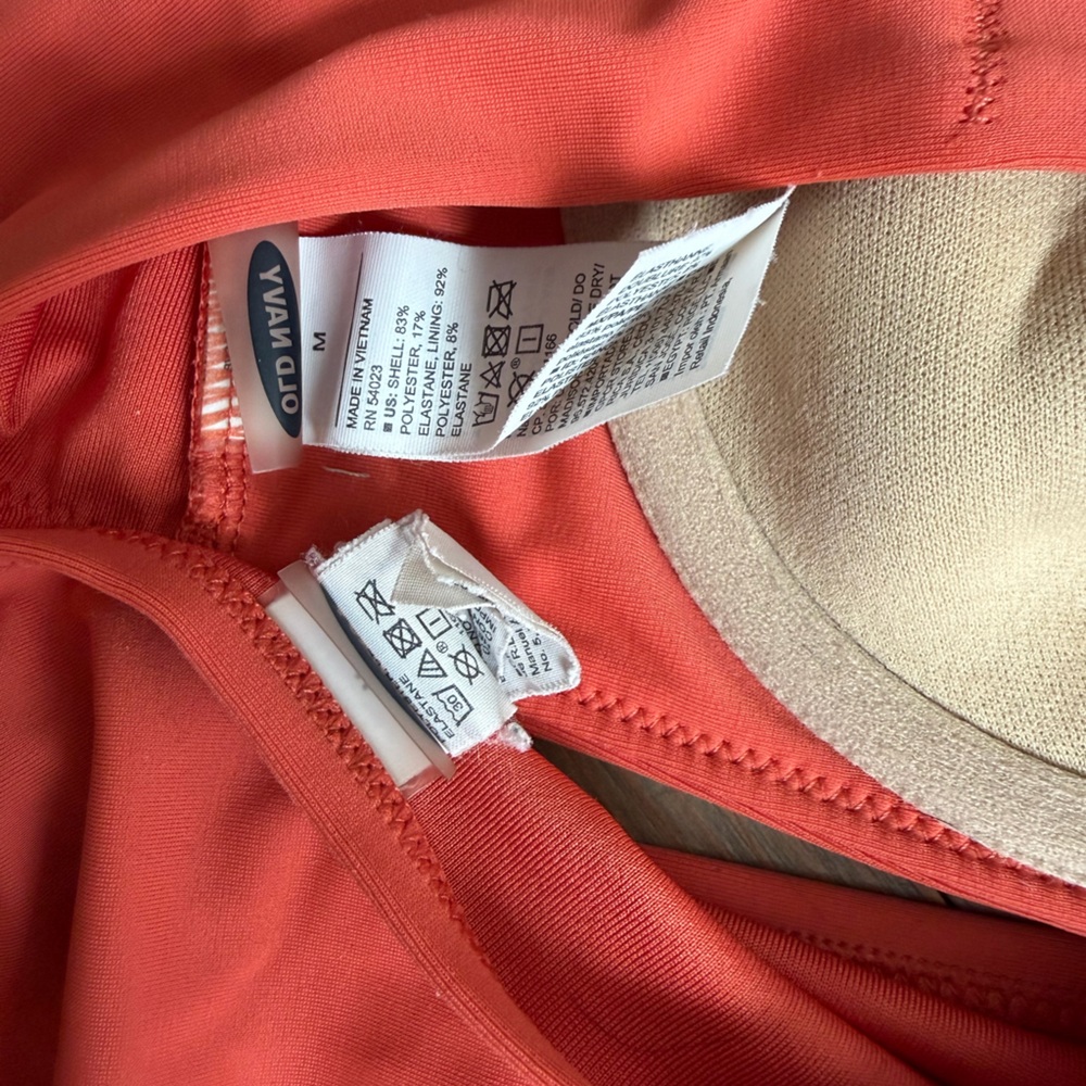 Old Navy Coral Swimwear Set - Picture 4 of 5